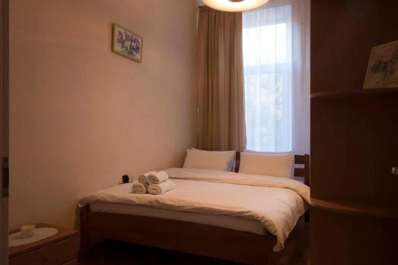Vip- Квартира 4Х Комнатная, Крещатик, Бессарабская Площадь. Apartment Kyiv