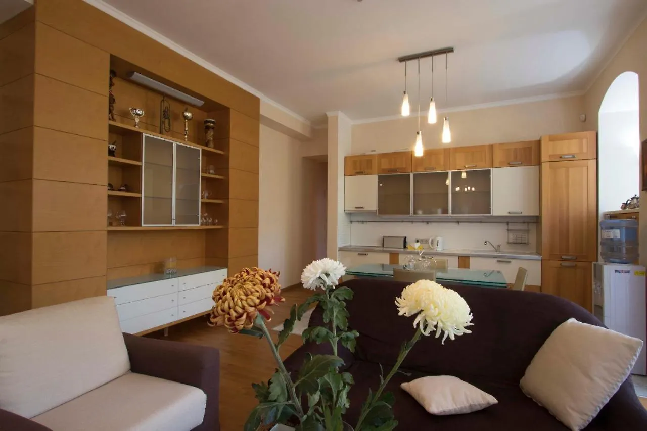 Vip- Квартира 4Х Комнатная, Крещатик, Бессарабская Площадь. Apartamento Kiev Ucrania