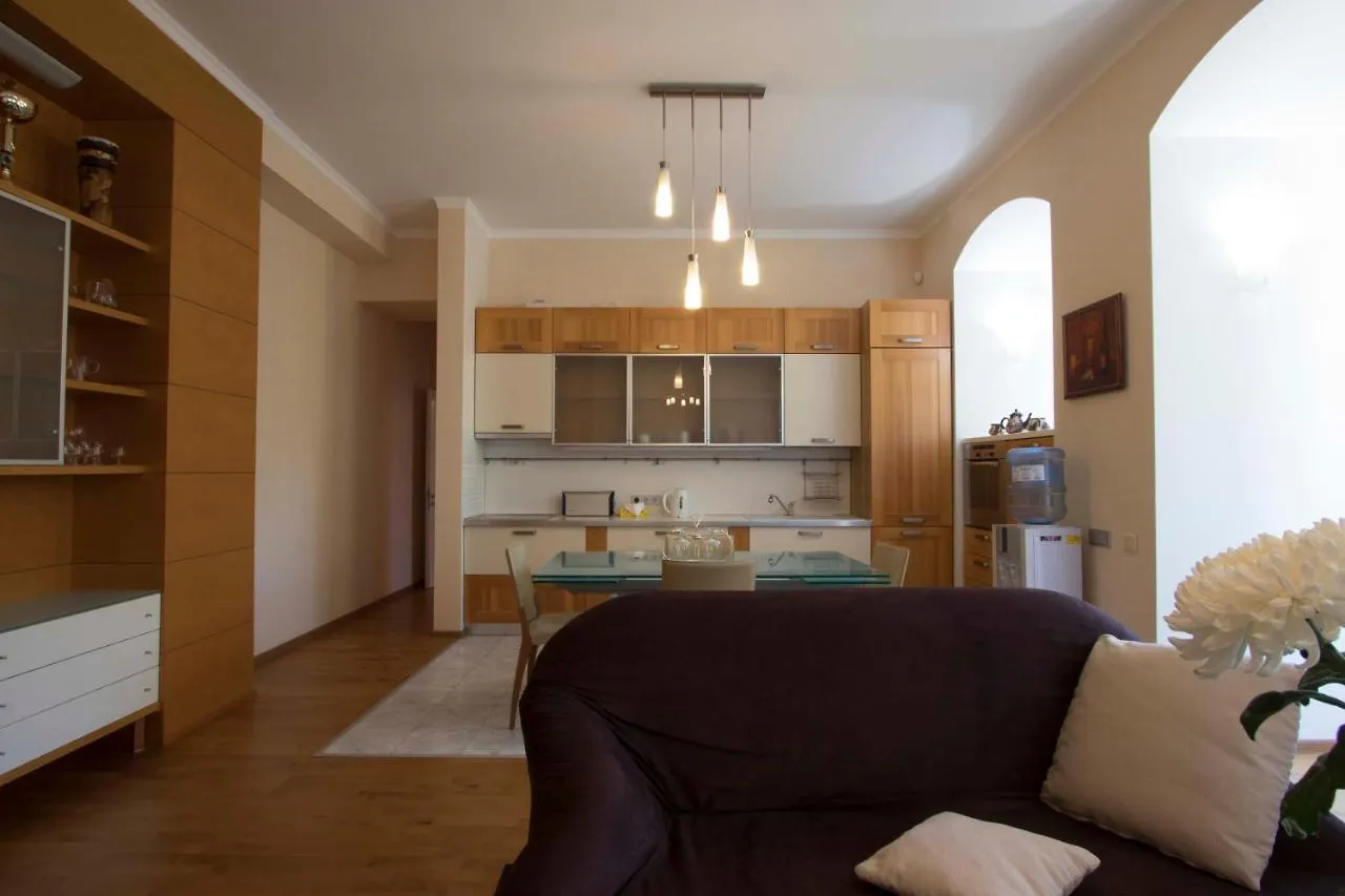 Vip- Квартира 4Х Комнатная, Крещатик, Бессарабская Площадь. Apartamento Kiev
