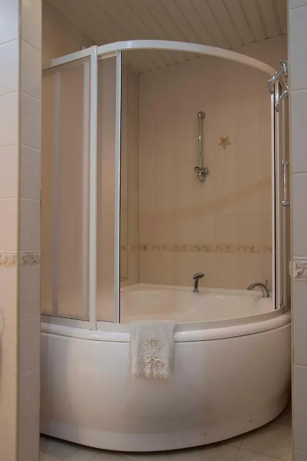 Vip- Квартира 4Х Комнатная, Крещатик, Бессарабская Площадь. Apartment Kyiv